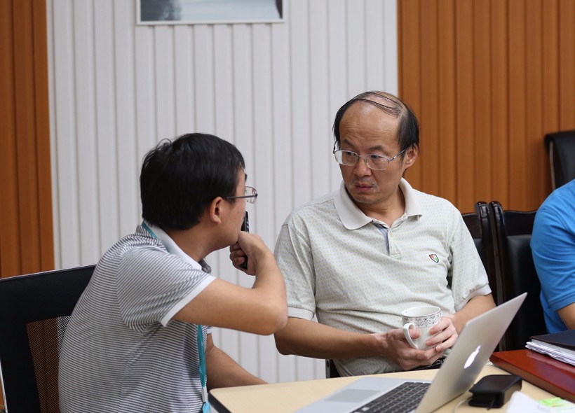 成都市人大常委會“一法一決定”執(zhí)法檢查組蒞臨西部數(shù)碼檢查指導(dǎo)