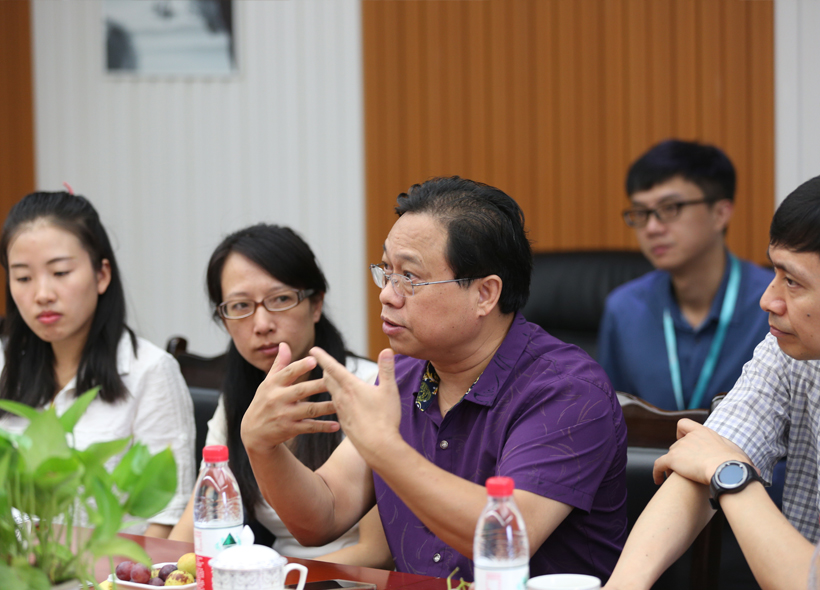 成都市人大常委會“一法一決定”執(zhí)法檢查組蒞臨西部數(shù)碼檢查指導(dǎo)